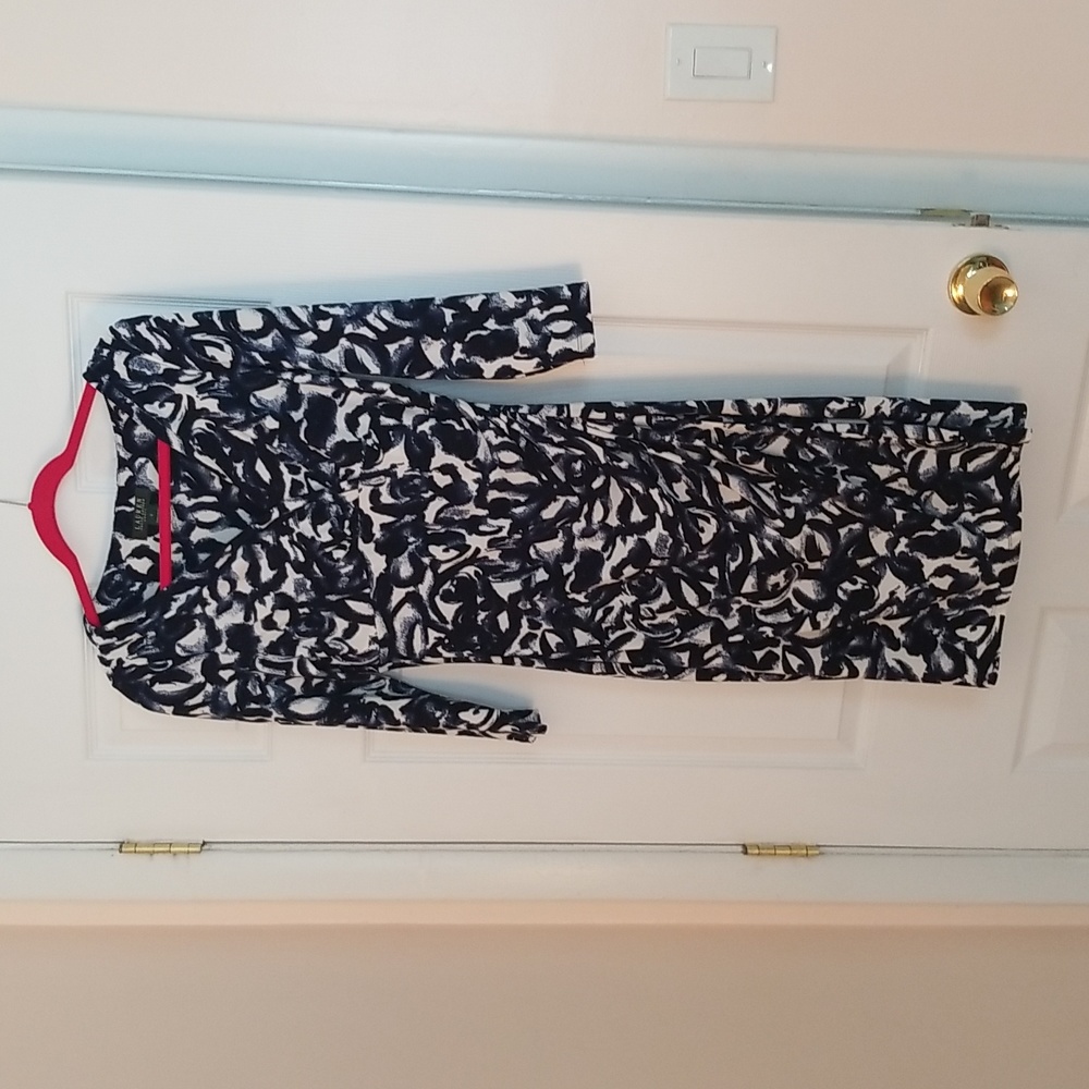 Ralph Lauren dress- empire waist- 3/4 length sleeves- navy and white- size6